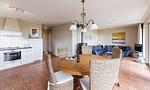 Moderne Wohnküche mit Esstisch und Sitzecke - Boddenzauber 01 - Top-Hundeurlaub