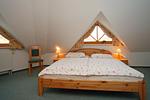 Schlafzimmer mit Doppelbett - Wohnung 13a - Austernfischer - Top-Hundeurlaub