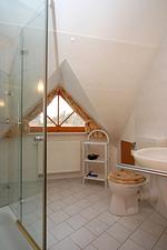 Badezimmer mit Dusche - Wohnung 13a - Austernfischer - Top-Hundeurlaub
