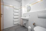 Bad mit Dusche, Waschmaschine und WC - Wohnung 1.2 - Am Schwalbenweg - Top-Hundeurlaub