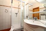 Badezimmer - Appartementhaus Villa Sanssouci Fewo 1 "Möwennest" - Top-Hundeurlaub