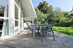 Terrasse mit Gartenmöbeln - Ferienhaus 10 - Top-Hundeurlaub