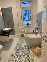 Badezimmer - OSTSEEKRABBE Premium Ferienwohnung familienfreundlich, zentral - Top-Hundeurlaub