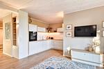 Küche / Küchenzeile - Ferienhaus Küstenhuus 20 Feriendorf Klein Stresow Rügen - Top-Hundeurlaub