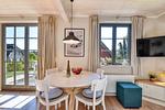 Küche / Küchenzeile - Ferienhaus Haus Kormoran 21 Feriendorf Klein Stresow Rügen - Top-Hundeurlaub