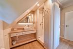 Badezimmer - Ferienhaus Haus Kormoran 21 Feriendorf Klein Stresow Rügen - Top-Hundeurlaub