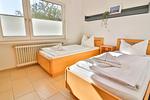 Schlafzimmer - Haus Libelle - Wohnung 1 - Top-Hundeurlaub