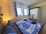 Schlafzimmer - Fewo Möwe Lütow Usedom Achterwasser blaues Haus - Top-Hundeurlaub