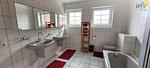 Badezimmer - Ferienwohnung Cassen - Top-Hundeurlaub