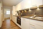 Küchenzeile mit Backofen und Spülmaschine - Wohnung 10-6 - Top-Hundeurlaub