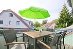 Balkon mit Gartenmöbeln - Wohnung 10-6 - Top-Hundeurlaub