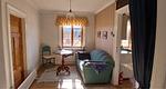 Wohnzimmer im Ferienhaus Hus Hammarstrand – gemütlicher Wohnraum im traditionellen Schwedenhaus - Hus Hammerstrand - Top-Hundeurlaub