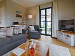 Wohnzimmer - Superior Reetdachvilla mit 2 Schlafzimmern (F25) - Top-Hundeurlaub