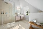 Badezimmer - Ferienhaus ReetCottage 24 Dörphof - Top-Hundeurlaub