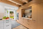 Küche / Küchenzeile - Ferienhaus ReetCottage 24 Dörphof - Top-Hundeurlaub
