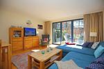 Wohnbereich mit Zugang zur Terrasse - Wohnung 07-3 - Top-Hundeurlaub