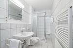 Badezimmer mit Dusche und WC - Wohnung 52 - Top-Hundeurlaub