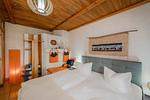 Schlafzimmer - Kreativhaus am See direkt am See mit Terrasse und Strandkorb - Top-Hundeurlaub