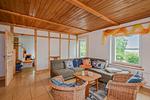 Wohnzimmer - Kreativhaus am See direkt am See mit Terrasse und Strandkorb - Top-Hundeurlaub