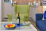 Wohnzimmer - Ferienwohnung Blaues Haus App. 3 in Ralswiek - Top-Hundeurlaub