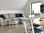 Wohnzimmer - FeWo - Coastal Residence 2, mit kleiner Loggia - Top-Hundeurlaub