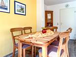 Wohnzimmer mit Blick zum Essbereich - Haus 61c - Top-Hundeurlaub