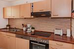 Küche / Küchenzeile - Ferienwohnung Waldhaus 4.2 mit Terrasse und Grill - Hunde sind willkommen - Top-Hundeurlaub