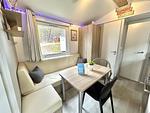 Wohnzimmer - Strand-Koje 823: strandnah, Terrasse - Top-Hundeurlaub