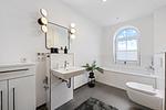 Badezimmer - Ferienwohnung Strandhafer Rosenhagen bei Travemünde - Top-Hundeurlaub