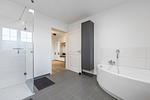 Badezimmer - Ferienwohnung Strandkorb Rosenhagen bei Travemünde - Top-Hundeurlaub