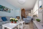 Wohnzimmer mit gemütlichen Sofas - Haus am Meer - Top-Hundeurlaub