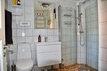 Badezimmer im Ferienhaus Kopperhemmets Gård in Gällstad - Kopparhemmets Gård - Top-Hundeurlaub