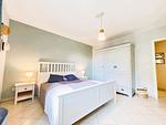 Schlafzimmer mit Doppelbett (2 x 80 cm Matratzen) - Strandquartier L. A. - Top-Hundeurlaub