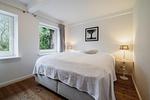 Schlafzimmer im EG mit Boxspringbett (180 x 200 cm) - Bauernhaus am Mühlendamm - Top-Hundeurlaub