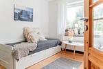Zweites Schlafzimmer mit zwei Einzelbetten, eins davon ausziehbar - Ankerplatz No. 8 - Top-Hundeurlaub