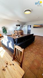 Wohnzimmer - Ferienwohnung Boddenblick - Top-Hundeurlaub