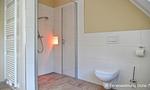 Modernes Badezimmer mit Dusche und WC - Düne 7 - Top-Hundeurlaub