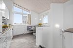 Küche / Küchenzeile - Ferienhaus Lagunenblick 44 Marina Wendtorf - Top-Hundeurlaub