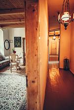Blick in Ferienwohnung und den Flur - FeWo Therese Schloss Weitersroda - Top-Hundeurlaub