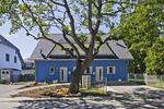 Fassade / Eingang - Haus: Terrasse, Garten, Sauna - Top-Hundeurlaub