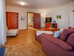 Wohnzimmer - Ferienwohnung mit Meerblick, 2 Schlafzimmern und Balkon (SV/713) - Top-Hundeurlaub