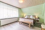 Haus Blomberg, Schlafzimmer 2 - Ferienhaus Blomberg Büsum - Top-Hundeurlaub