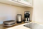 Appartementhaus Meeresbucht Whg. 2, Kaffeemaschine - Ferienwohnung Appartementhaus Meeresbucht Whg. 2 - Top-Hundeurlaub