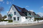Haus Strandbrise, Whg. 3, Vorgarten - Ferienwohnung Haus Strandbrise, Whg. 3 - Top-Hundeurlaub