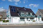 Haus Strandbrise, Whg. 3, Hausansicht - Ferienwohnung Haus Strandbrise, Whg. 3 - Top-Hundeurlaub