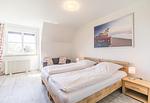 Ferienhaus Stinthus Schlafzimmer 1 - Ferienhaus Stinthus Westerdeichstrich - Top-Hundeurlaub