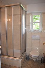 Badezimmer - Ferienhaus Blaues Haus Ockholm - Top-Hundeurlaub