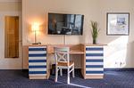 Ferienwohnung Deichperle Aparthotel Zingst - Schreibtisch und TV - Deichperle - Top-Hundeurlaub