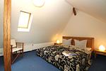 Schlafzimmer - Villa Silva Fewo 9 - Top-Hundeurlaub