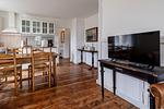 Wohnzimmer - FeWo Königsstuhl: Balkon, historischer Charme - Top-Hundeurlaub